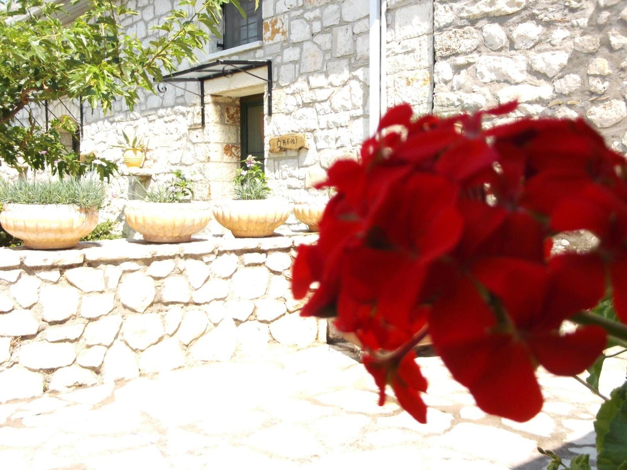Sivros Stone Cottages Ngoại thất bức ảnh