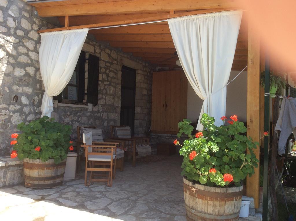Sivros Stone Cottages Ngoại thất bức ảnh